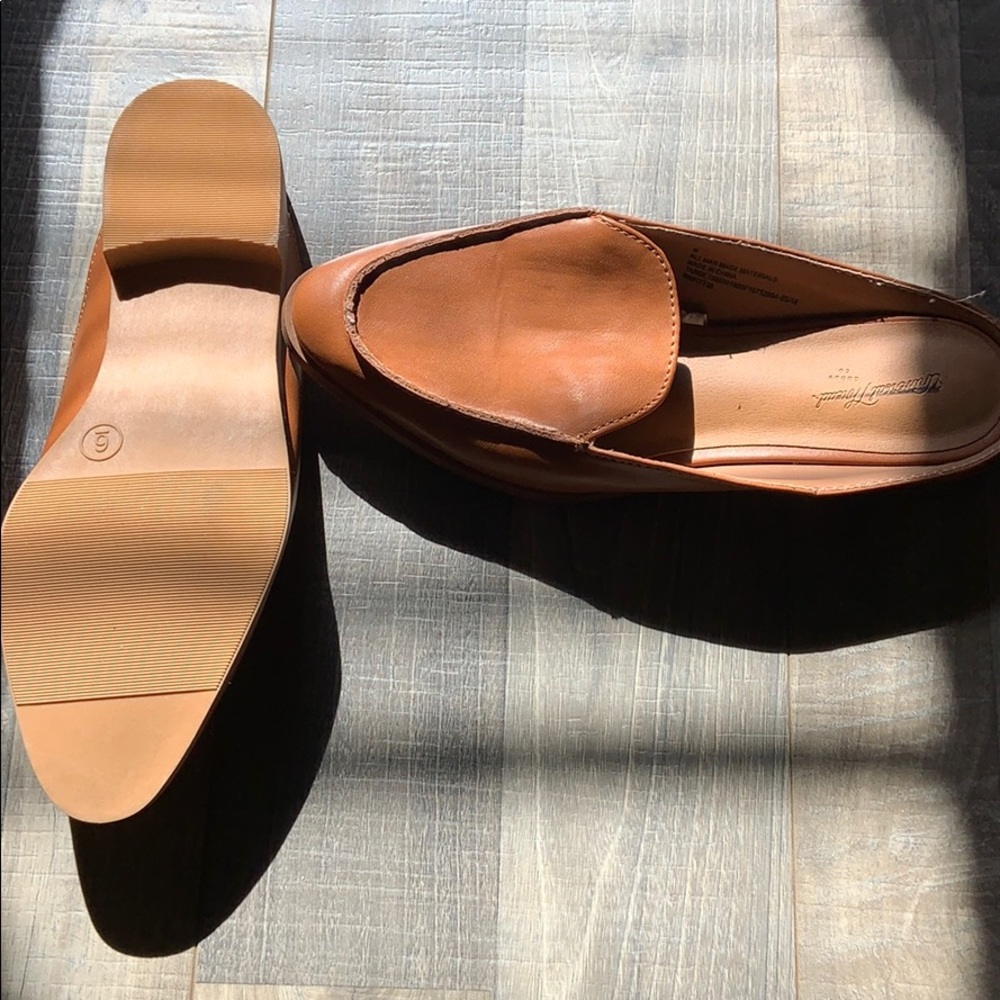 Flats - Picture 3 of 3